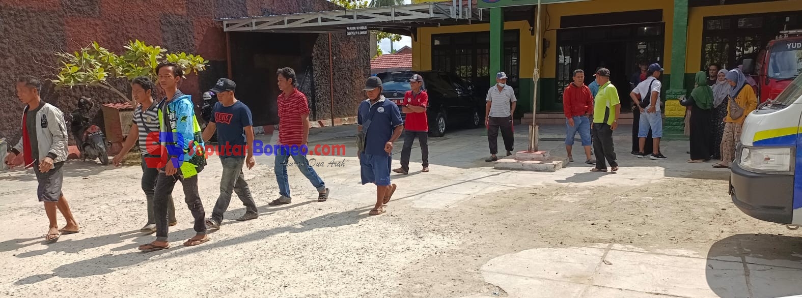 Pedagang Datangi Kantor Satpol PP Kapuas
