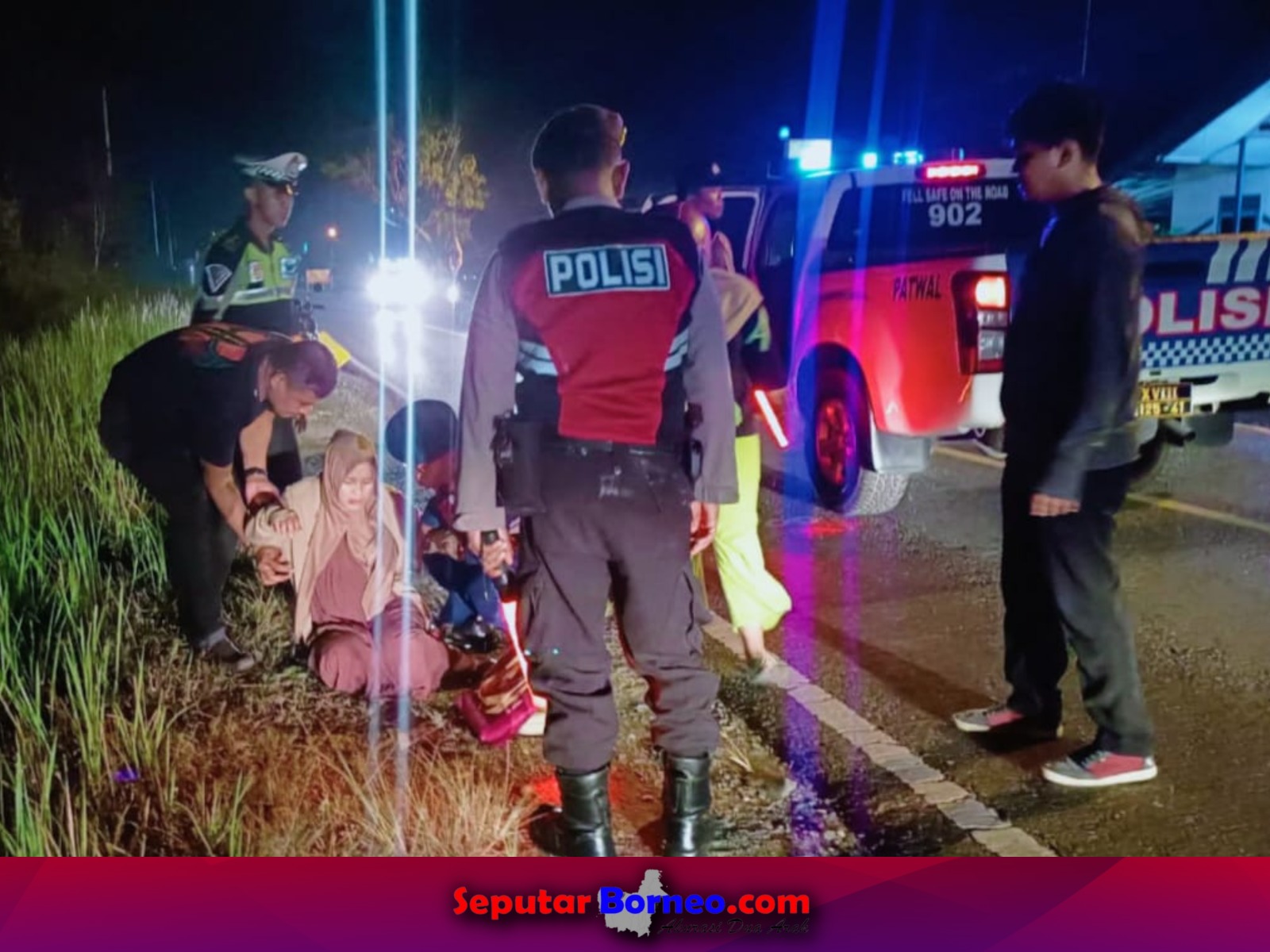 Sigap, Personil Polres Pulang Pisau Bantu Seorang Ibu Hendak Melahirkan
