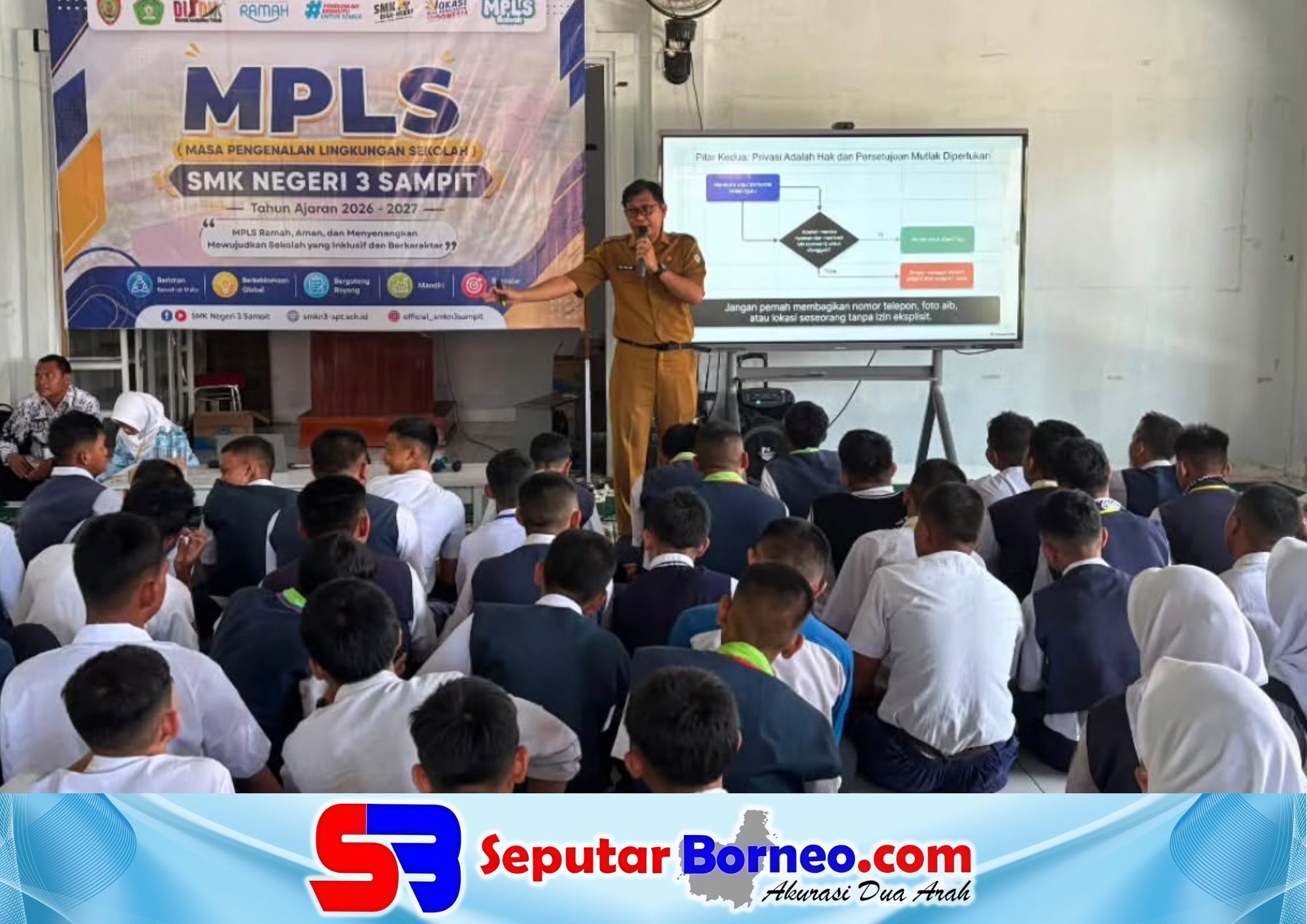 Diskominfo Kotim Bekali Siswa Baru SMKN 3 Sampit Jadi Pengguna Digital yang Cerdas