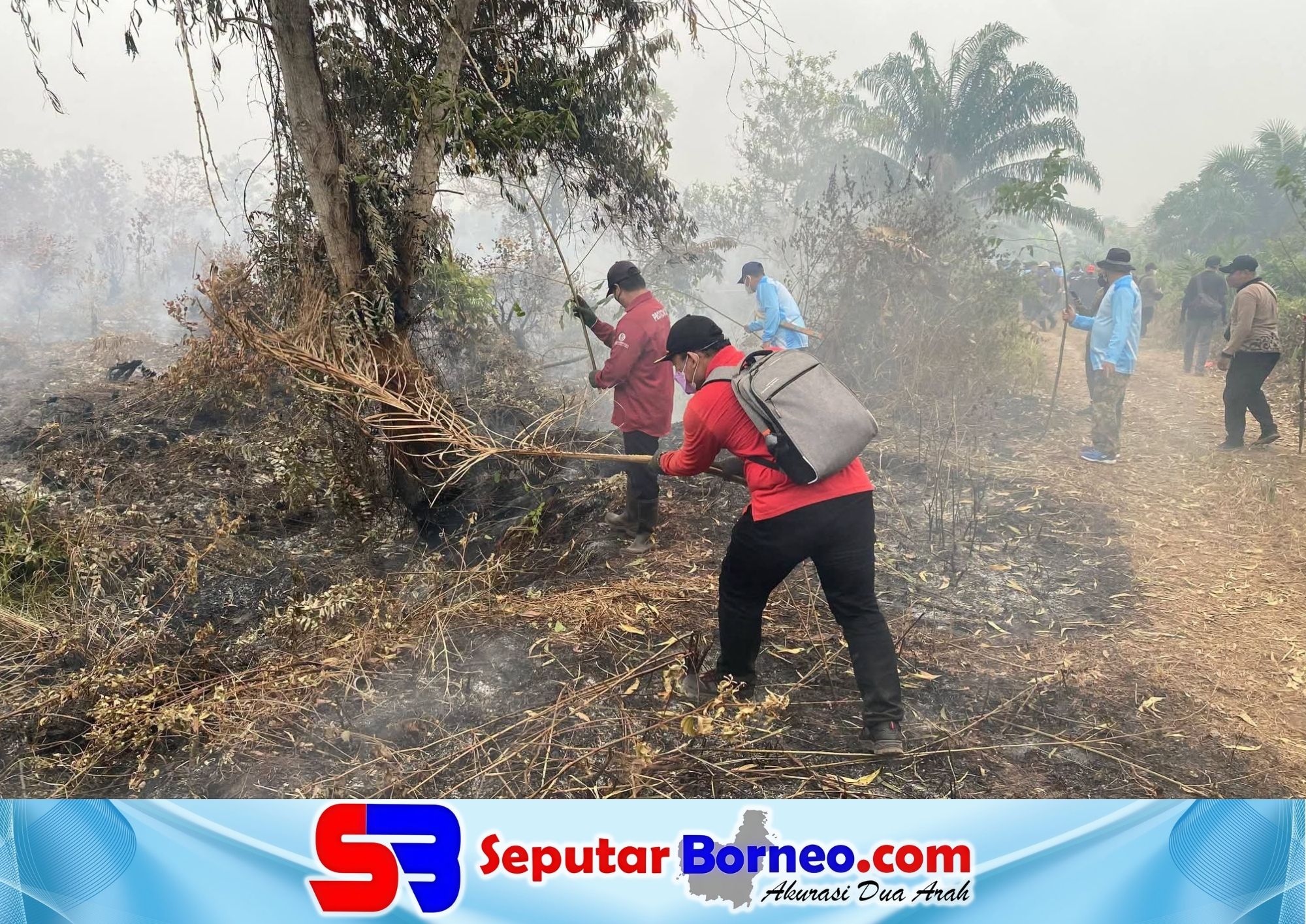 ASN Biro Adpim Turun Langsung Padamkan Karhutla
