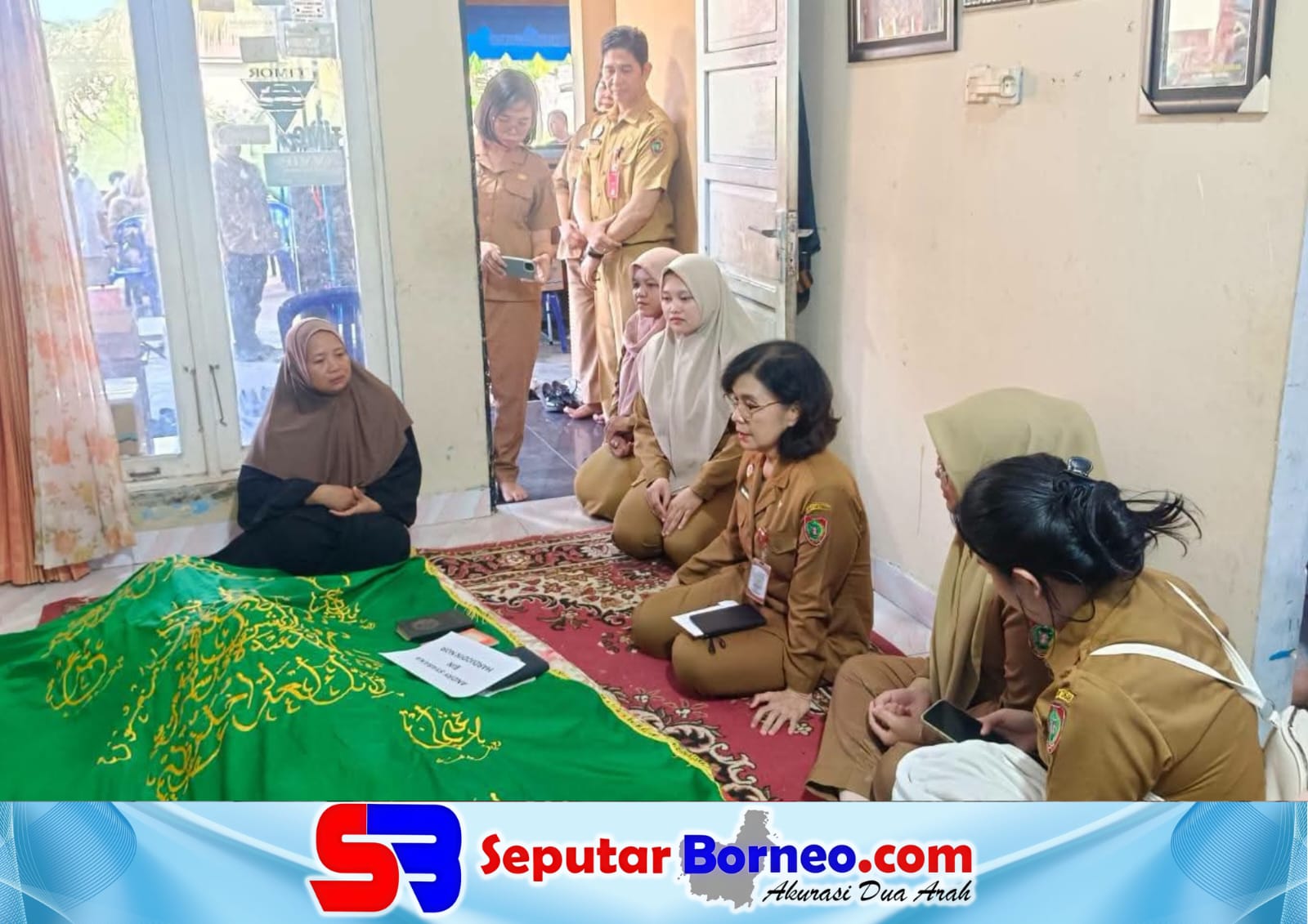 Pj Sekda Kalteng Melayat ke Rumah Duka ASN Biro Adpim Andry Sabana