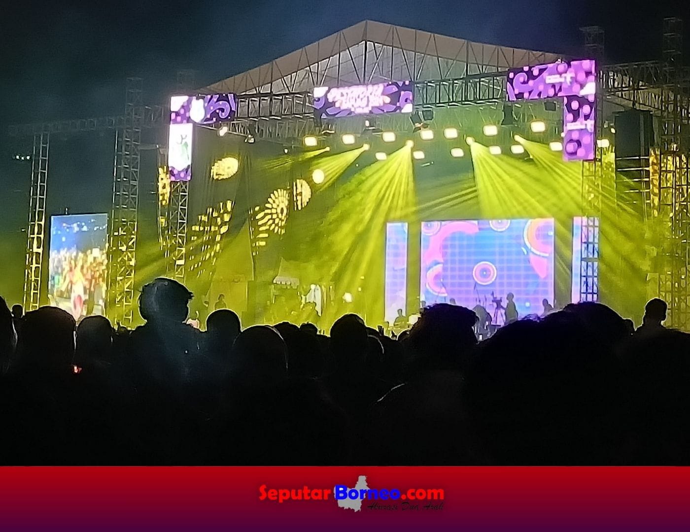 Konser Malam Pestaforia Hari Jadi Kapuas 2024 Meriah