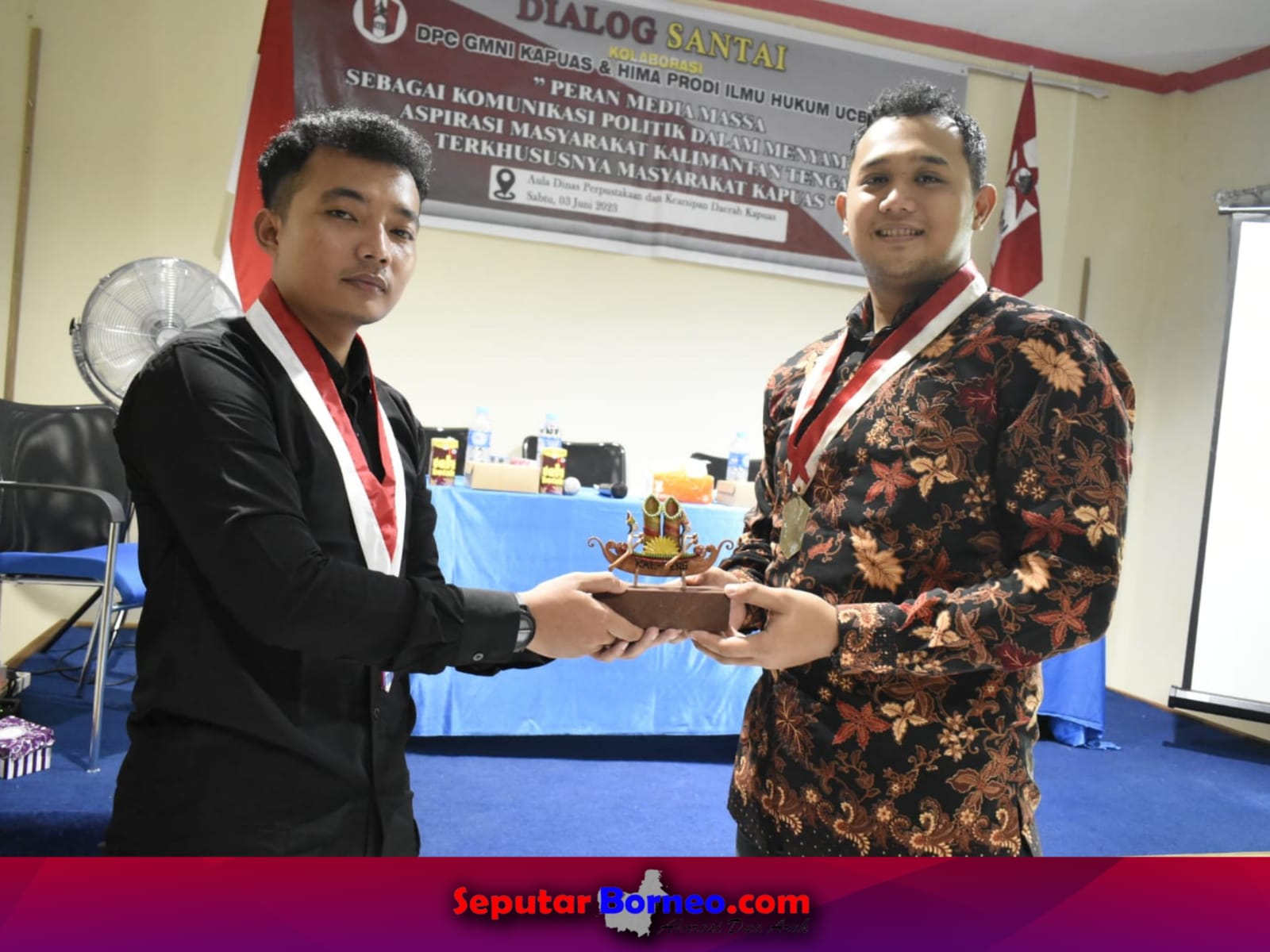 DPC GMNI Kapuas dan Hima Hukum Universitas Cahaya Bangsa Kapuas Gelar Kolaborasi Dialog Santai