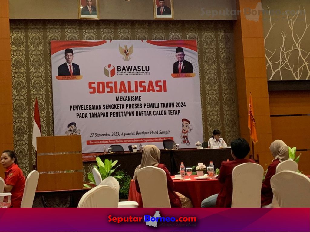Bawaslu Kotim ketika melaksanakan kegiatan Simulasi Penyelesaian Sengketa Proses Pemilu 2024 di Hotel Aquarius Sampit. (FOTO:AQMAR)