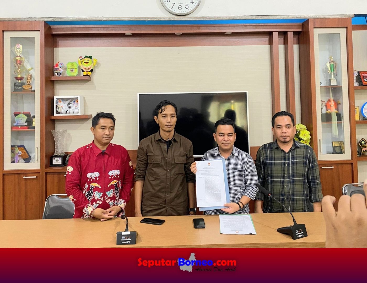 KPU Tetapkan Tiga Pasangan Calon Bupati dan Wabup Kotim