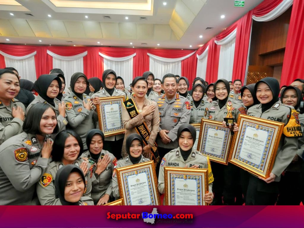 Prestasi Membanggakan, Dua Polwan Polda Kalteng Raih Penghargaan Kapolri