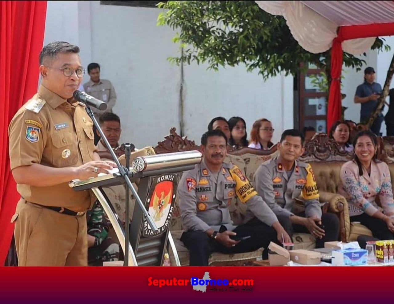Pejabat Bupati Lamandau Pimpin Pelepasan Distribusi Logistik Pilkada 2024