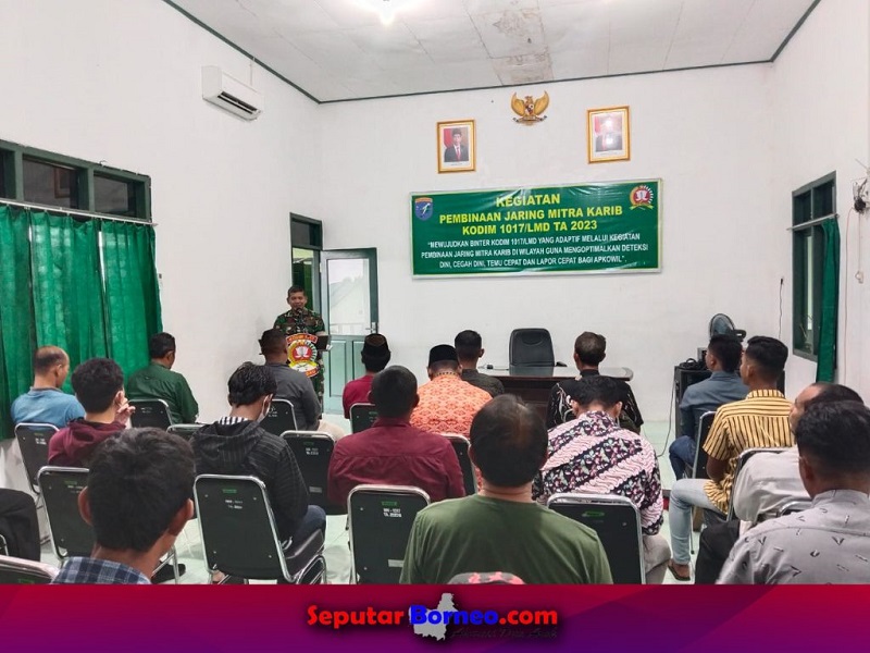 Puluhan masyarakat saat menghadiri undangan Kodim Lamandau dalam acara silaturahmi bersaa Kodim Lamandau. (FOTO:ISTIMEWA)