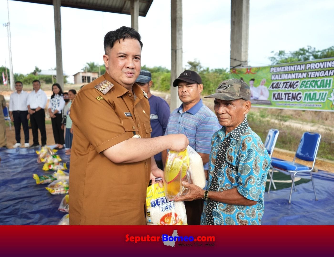 Bupati Lamandau Hadiri Gelaran Pasar Murah Kecamatan Lamandau