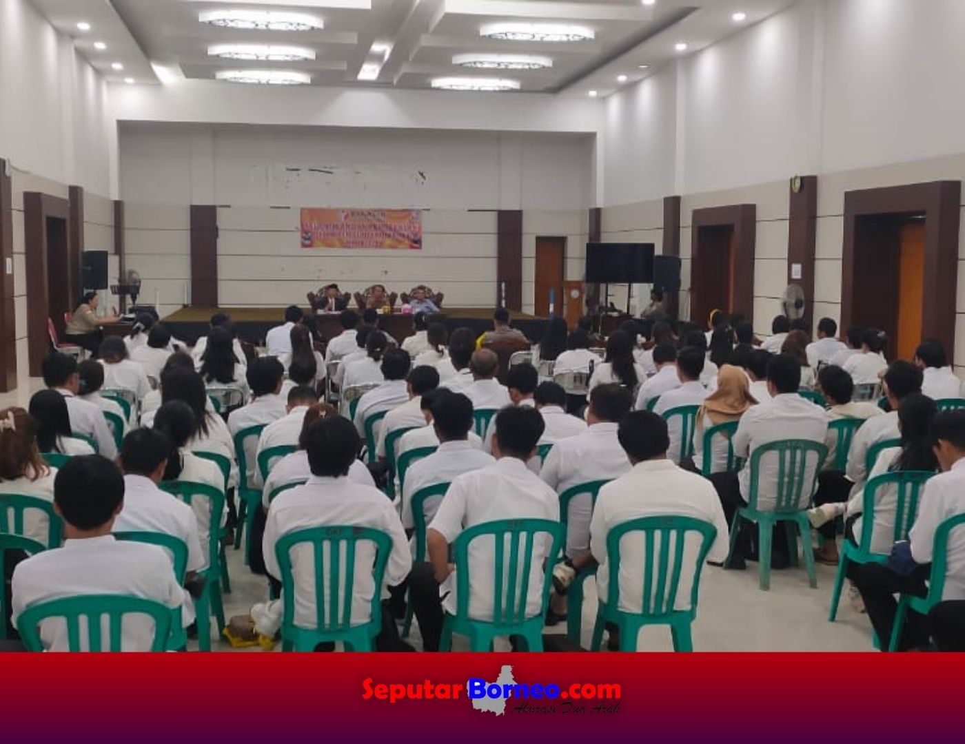 93 Orang Pengawas TPS Kecamatan Kurun di Lantik Panwascam
