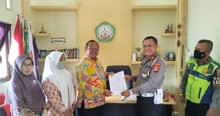 Satlantas Polres Pulpis Teken MoU Sekolah Pelopor Keselamatan Berlalu Lintas