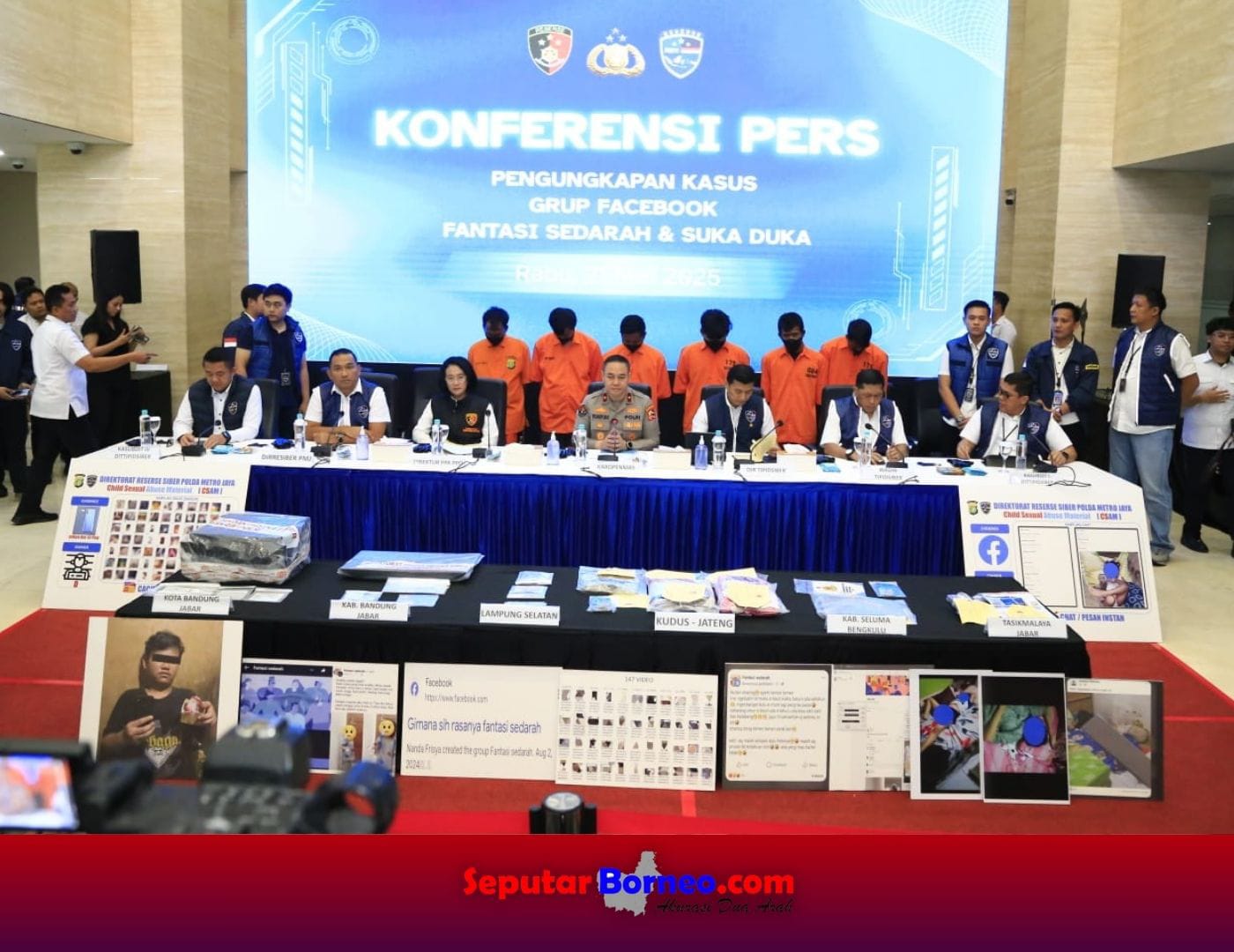 Direktur Tindak Pidana Siber Bareskrim Polri, Brigjen Pol Himawan Bayu Aji ketika memimpin konferensi pers pengungkapan Grup Facebook konten pornografi. (FOTO:POLISI)
