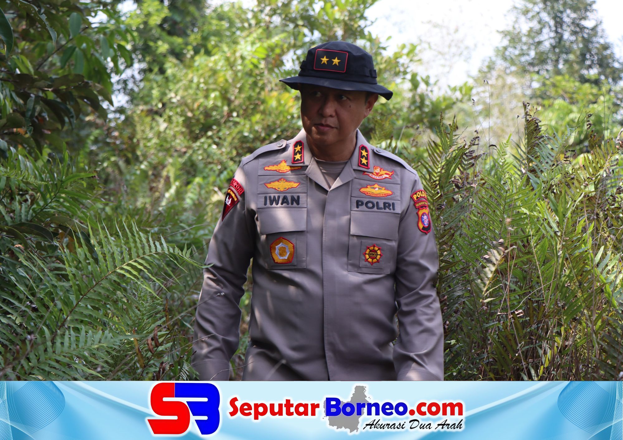 Kapolda Turun Langsung Padamkan Karhutla di Tumbang Nusa