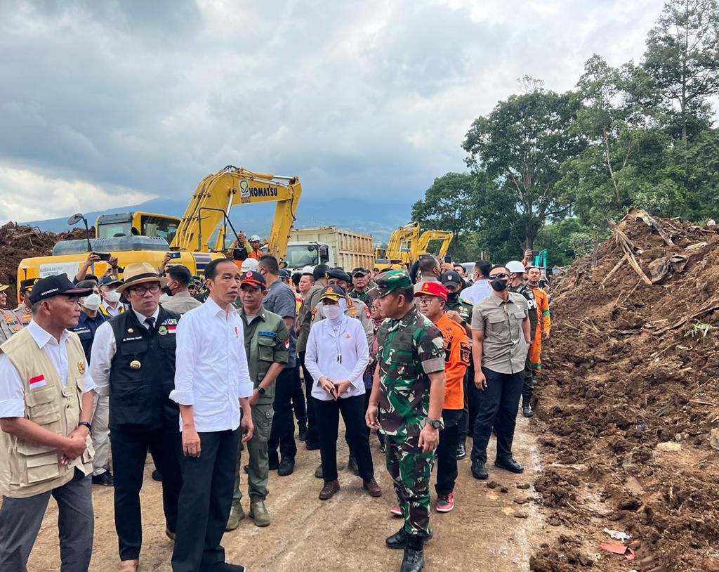 Presiden Sampaikan Duka Cita atas Gempa di Cianjur dan Instruksikan Penanganan Korban