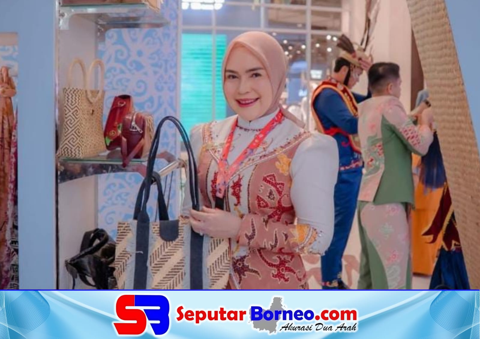 Ketua Dekranasda Kapuas Hadiri Pembukaan Pameran HUT Ke-46 Dekranas di Makassar